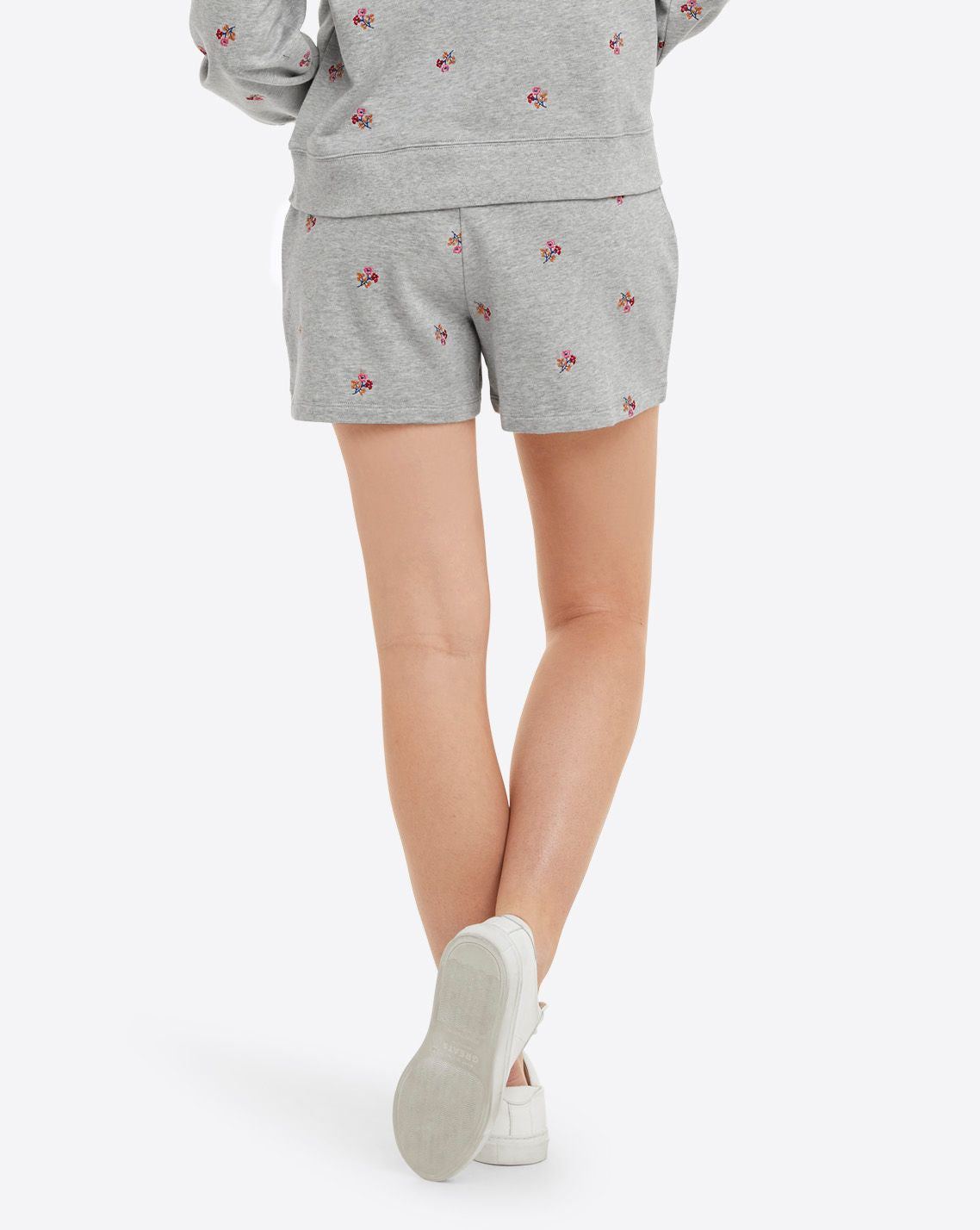 Natalie Sweat Shorts in Embroidered Viola