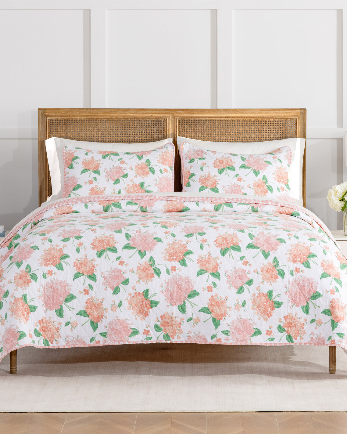 Olivia Hydrangea Quilt Set