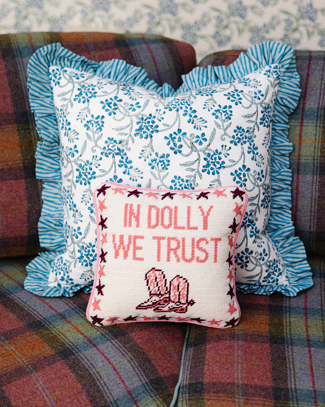 Dolly Pillow