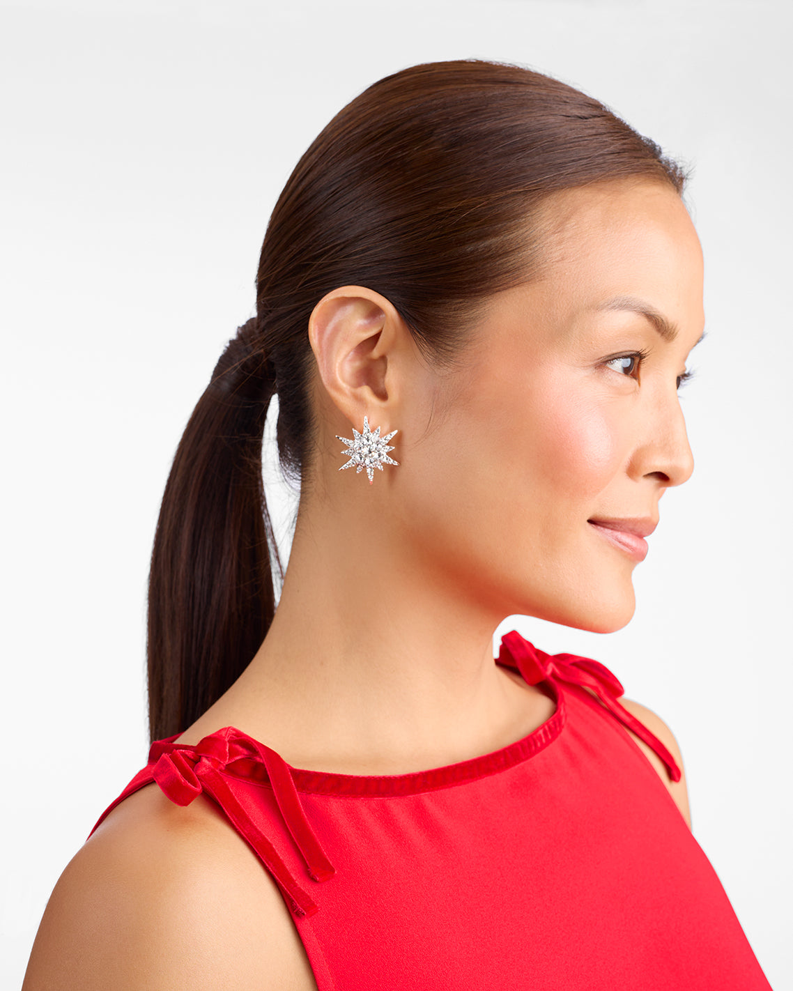 Alora Sleeveless Dress in Berry