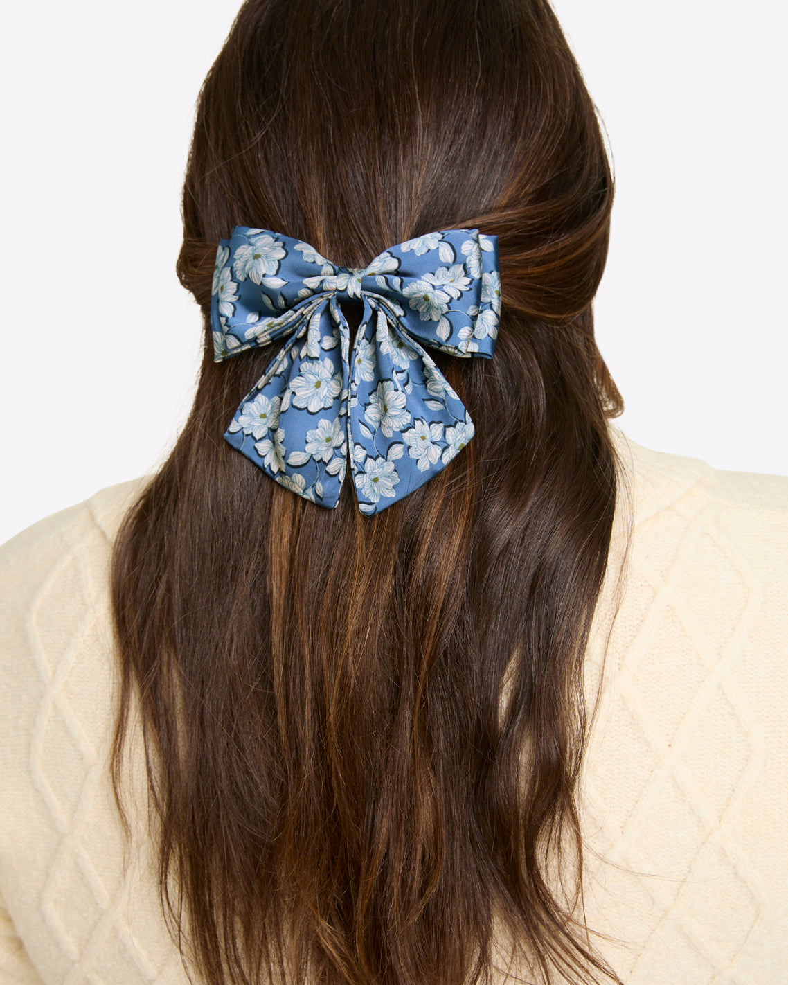 Bow Clip in Magnolia Shadows