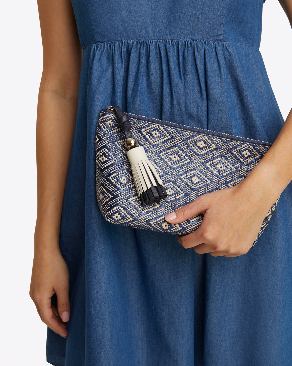 Woven Tassel Pouch