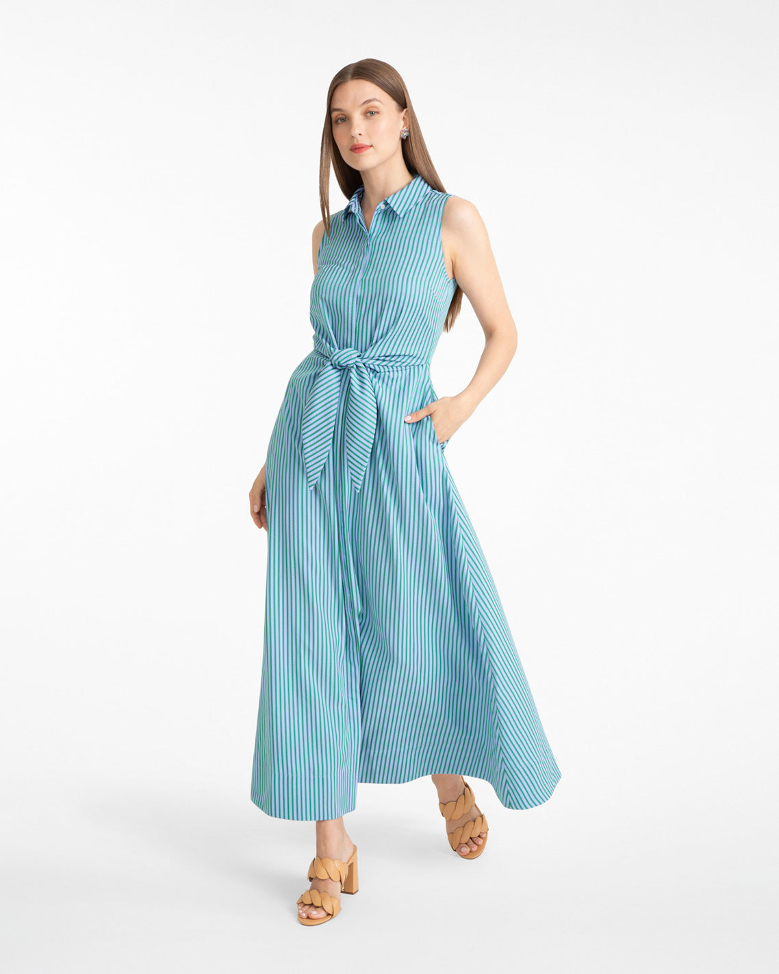 women's seersucker dress Avec Les Filles Gingham Square-Neck Mini - Beige Gingham Chlorine Bleach When Needed Sail to Sable Seersucker V-Neck