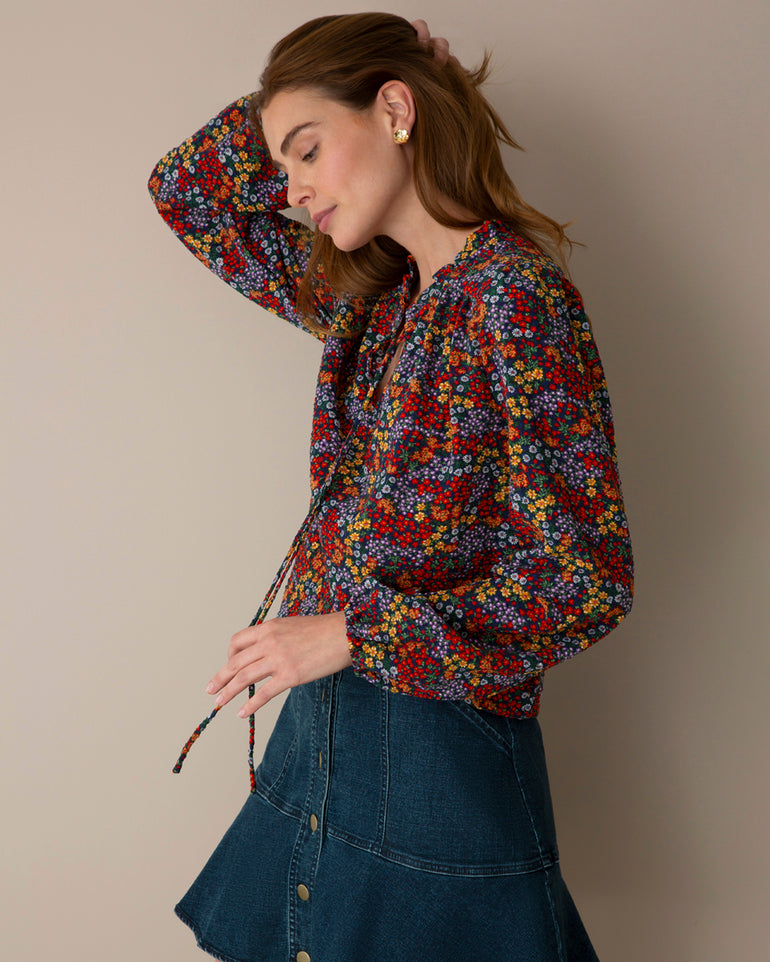 Top in Dark Floral