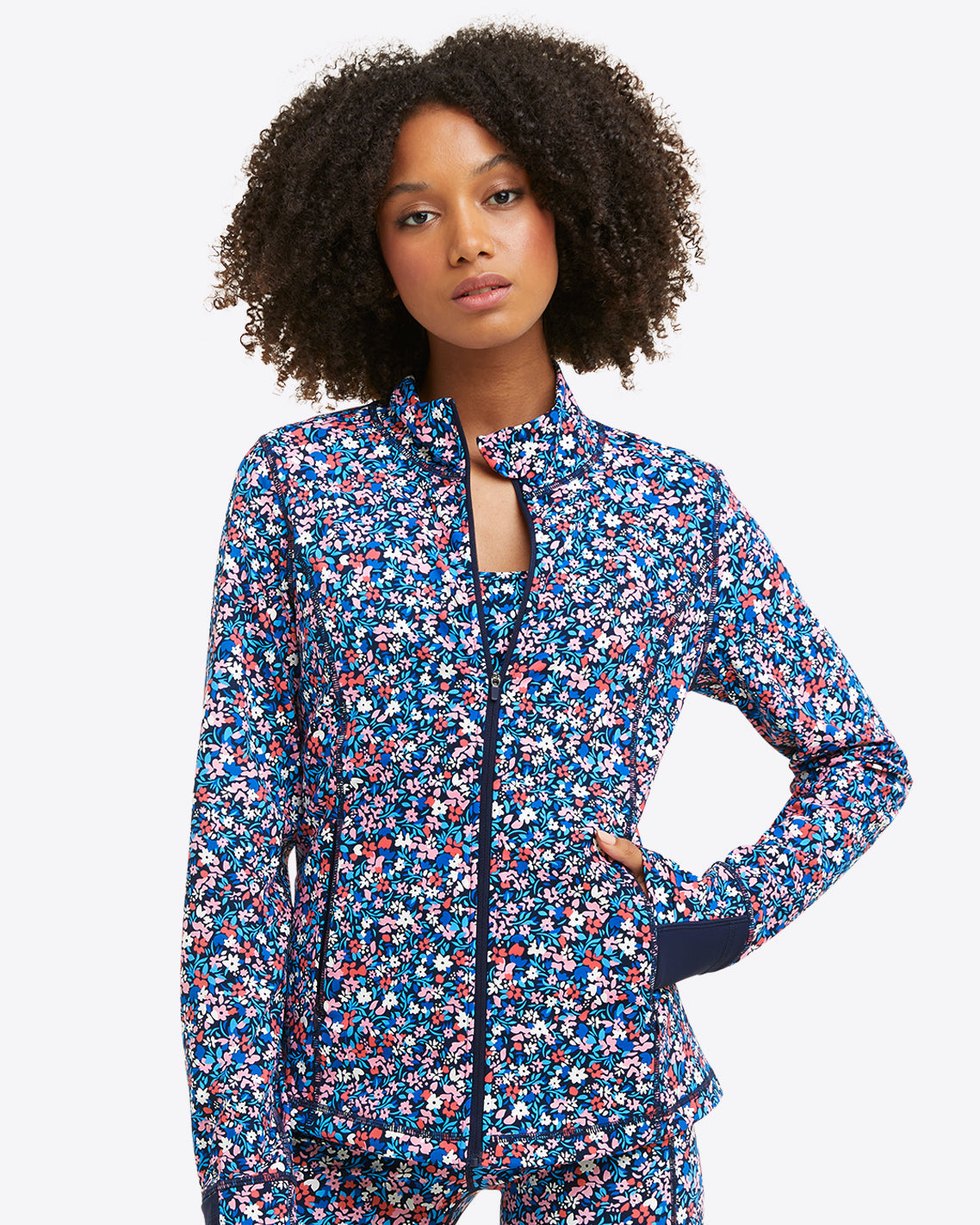 Warm Up Jacket in Allover Ditsy Floral – Draper James