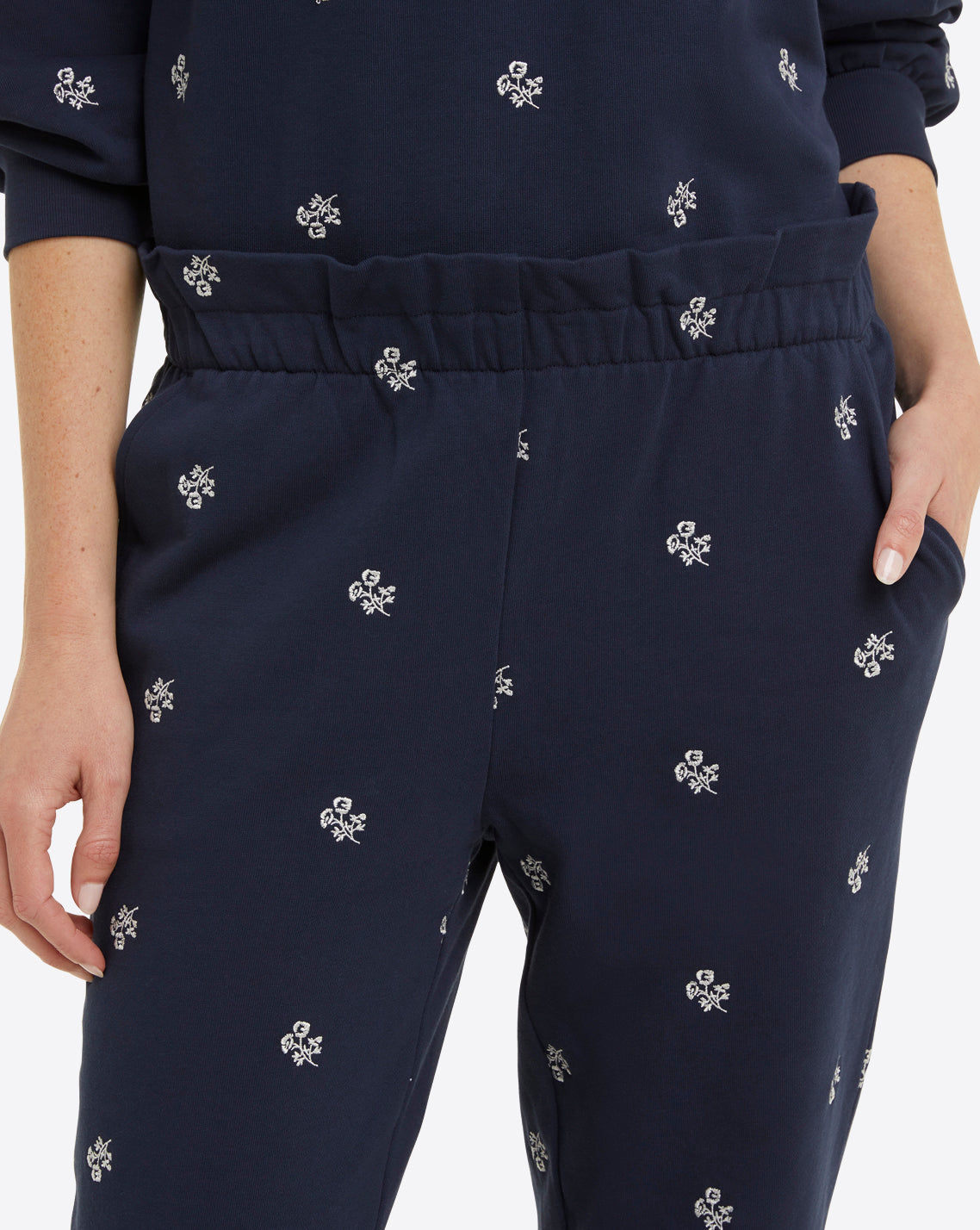 Bobbie Sweatpants in Navy Embroidered Viola