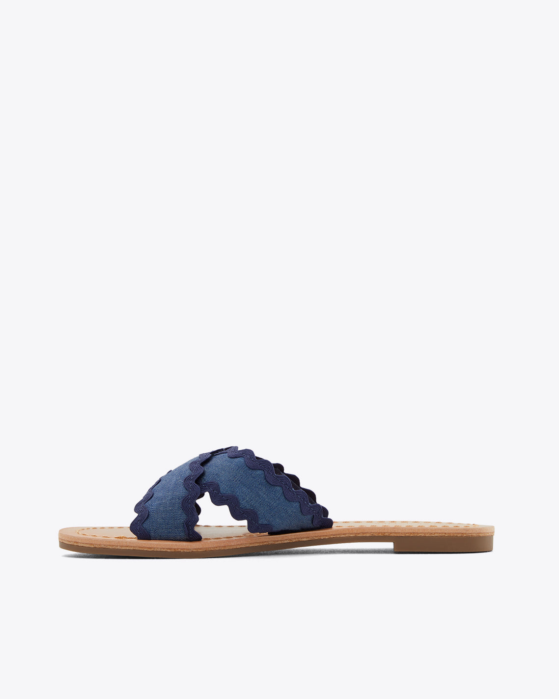 Colorblock Piper Flat Sandals in Medium Wash